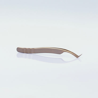 Elite 45 Volume Lash Tweezer